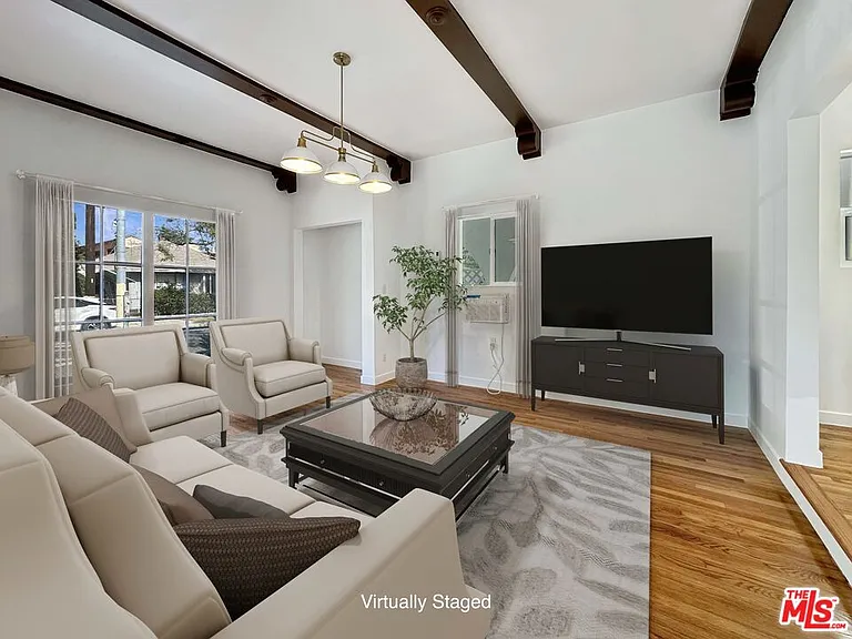 5932 Willoughby Ave #5932 — Photo 1