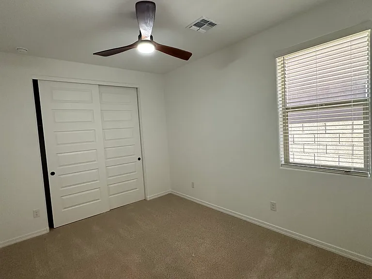13420 W Eagle Feather Rd — Photo 10