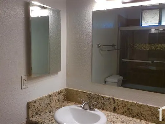 3 bed, 1700 sqft, $3,500 — Photo 2