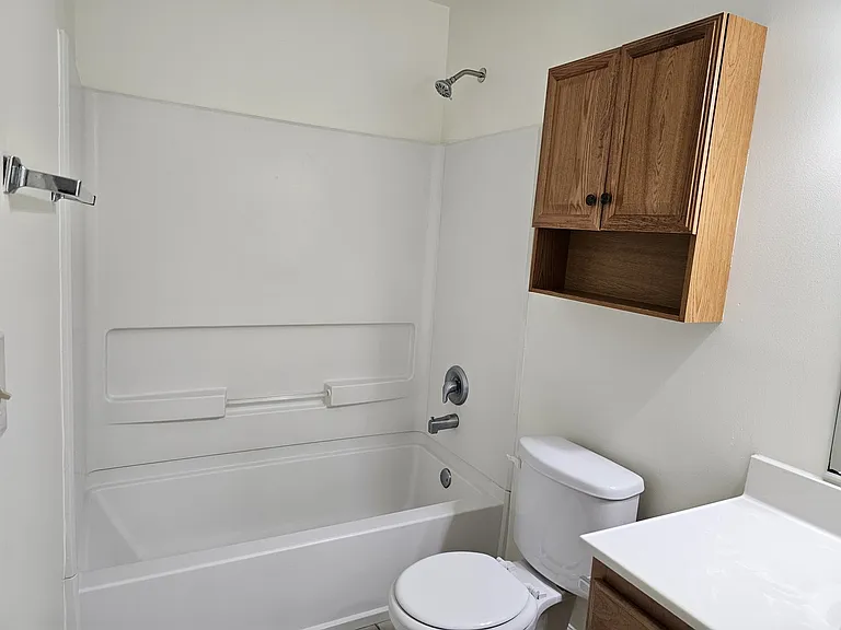 833 Village Quarter Rd #G-5 — Photo 11