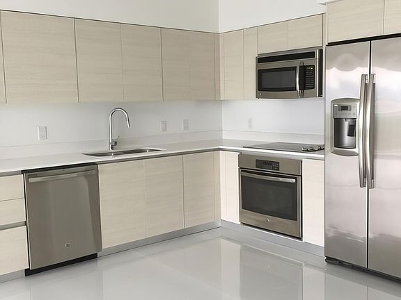4th image of 4250 Biscayne Blvd APT 908