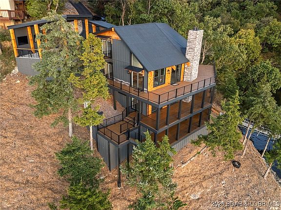 5th image of 1479 Cedar Village Rd