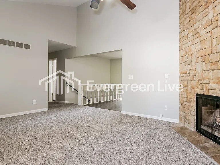 11449 N Wayne Ave — Photo 5