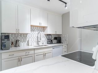 144 Marble St APT 103, Stoneham, MA 02180