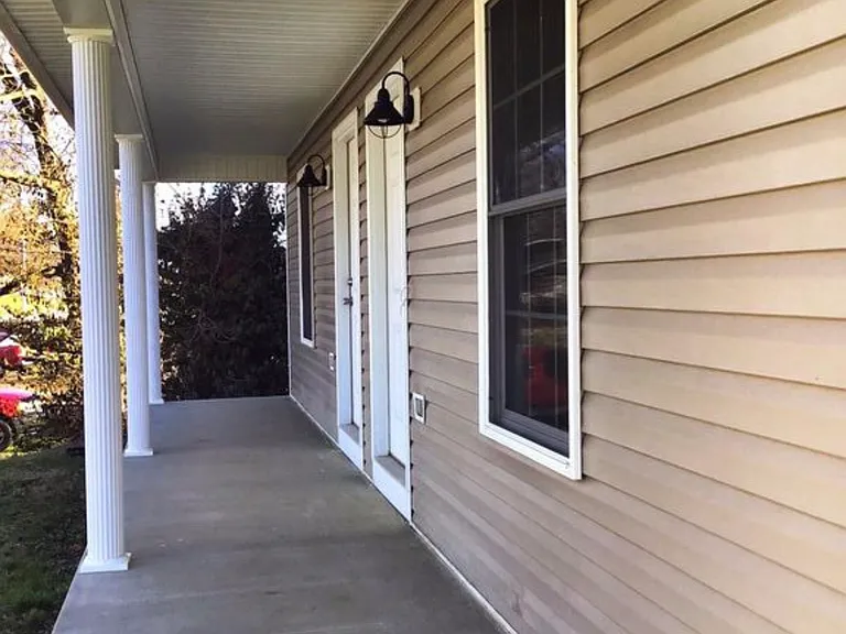 277 Richmond Ave — Photo 5