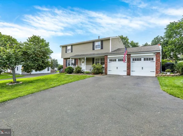 389 N 2nd Street Pike, Southampton, PA 18966