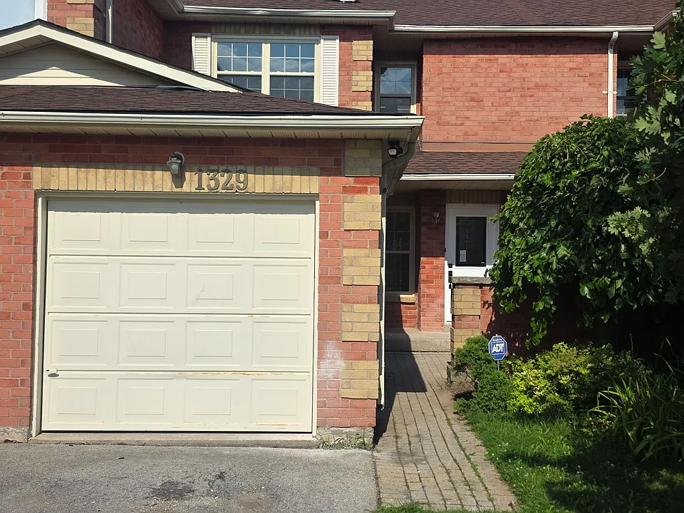 1329 Montclair Dr