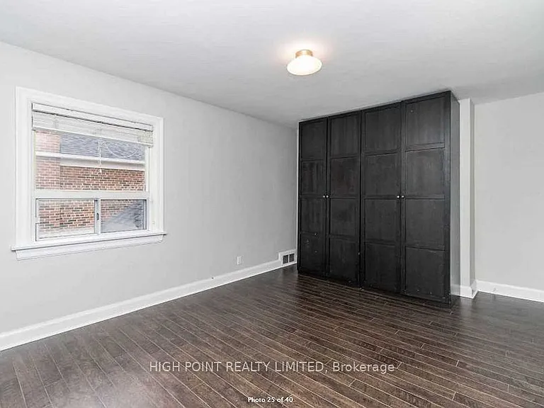 1090 Kipling Ave — Photo 9