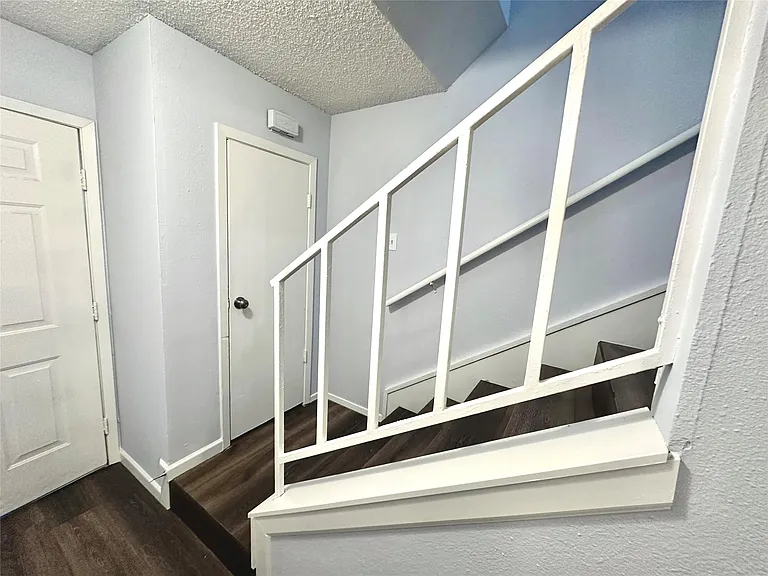 3822 Southway Dr #102 — Photo 16
