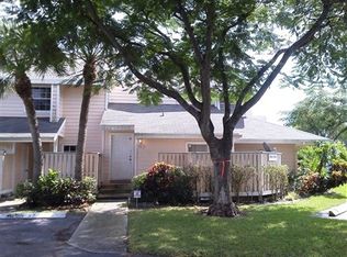 2135 Champions Way, North Lauderdale, FL 33068