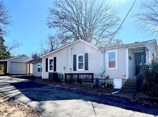 1105 Richeson Rd, Potosi, MO 63664