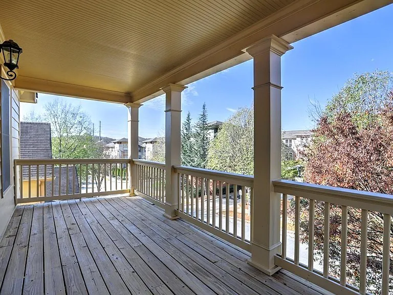 975 Odessa Dr NW — Photo 27