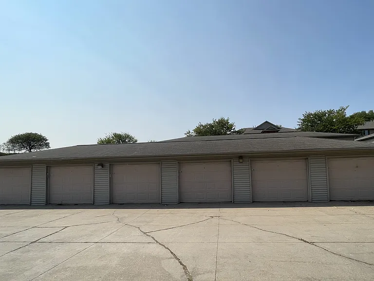 2266 Holiday Rd #309 — Photo 8