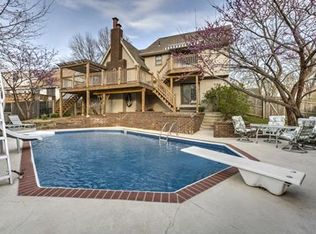 2001 NW 9th St, Blue Springs, MO 64015