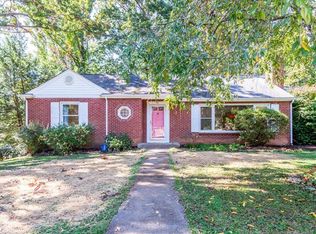 75 School Rd, Asheville, NC 28806