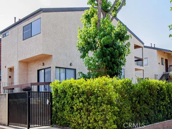 320 McHenry Rd Unit 32, Glendale, CA 91206