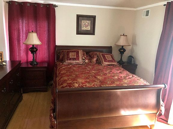 5th image of 30 Forest Ln