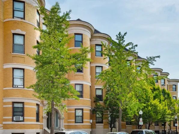 6-12 Blackwood Street