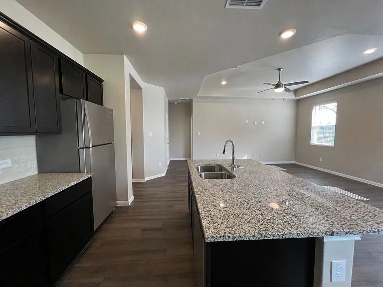 3500 Tripps Pl — Photo 6