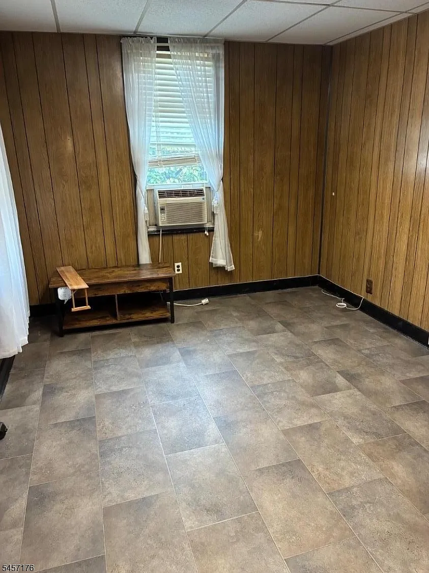 2 bed, 1.0 bath, $2,500 — Photo 3