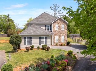 1365 Amber Ridge Rd, Charlottesville, VA 22901