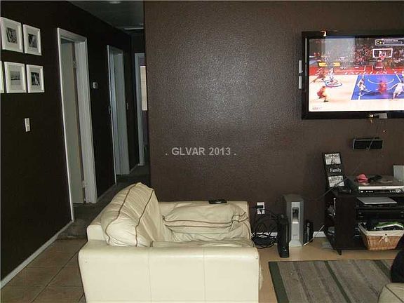 4th image of 2123 Hawaiian Breeze Ave