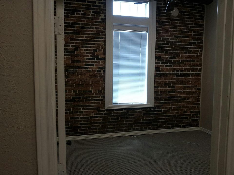 Building Photo 3