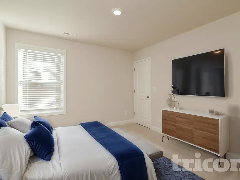 129 Kingshall Rd — Photo 10