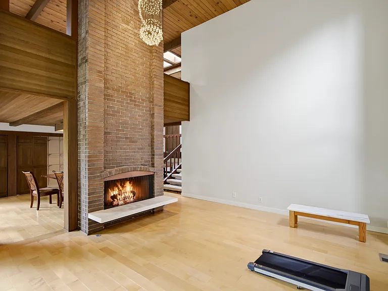 6730 W Mercer Way — Photo 10