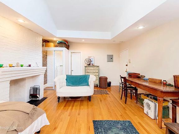 5th image of 191 W 10th St APT 8