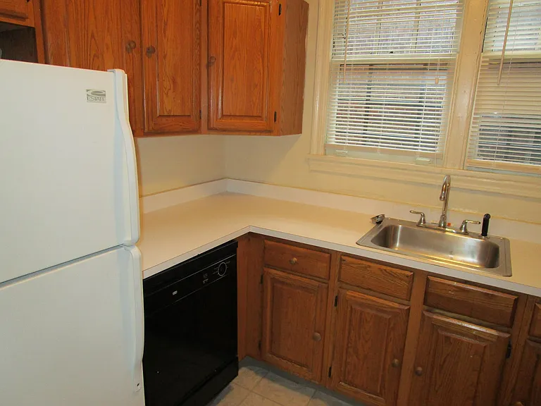 740 S Negley Ave #102 — Photo 6