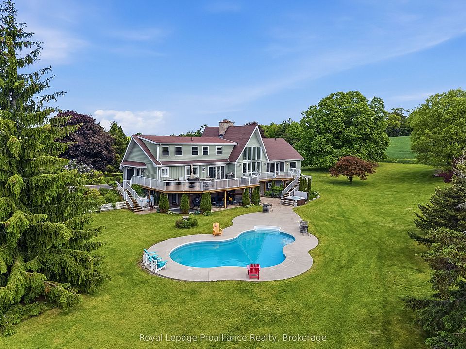 1st image of 439 Oak Lake Rd