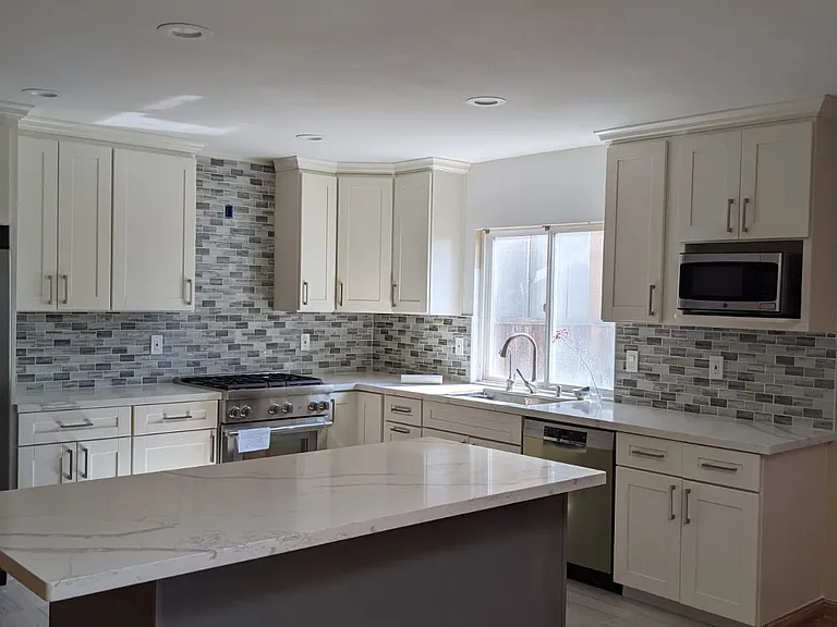 1941 Oro Dr — Photo 2