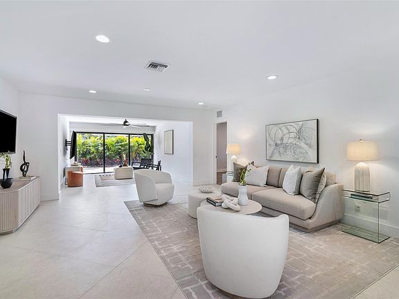 4th image of 2280 NE 62nd Street