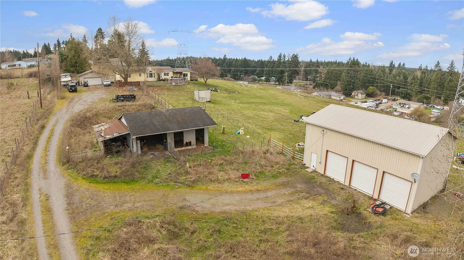 28512 30th Avenue E photo 1