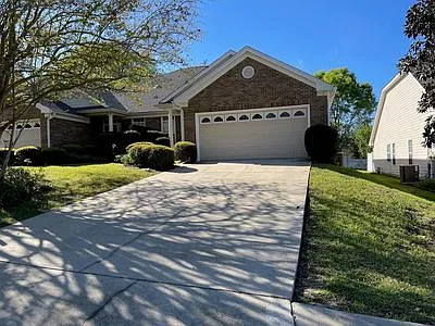 1112 Landings Loop — Photo 1
