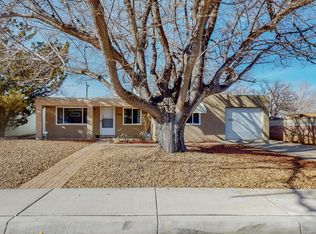 1833 Dorothy St NE, Albuquerque, NM 87112