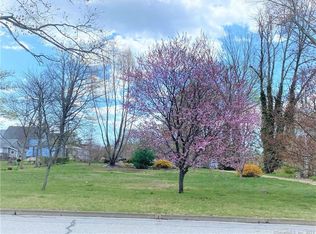 125 Broad St, Groton, CT 06340