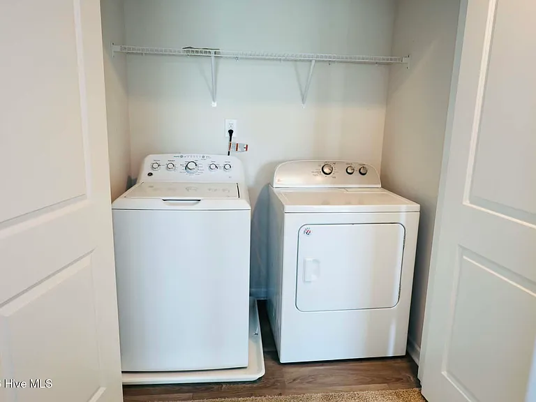 2109 Gracie Ln — Photo 25