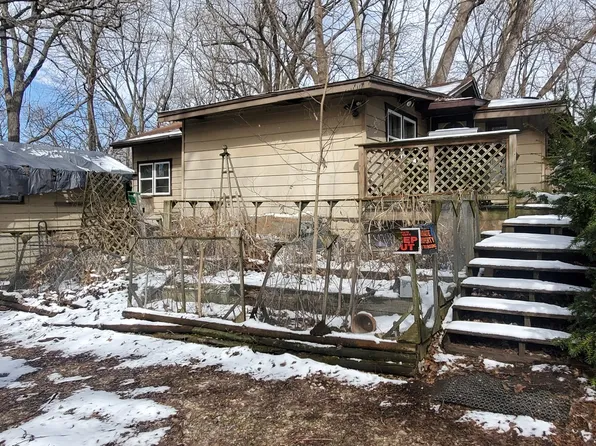 5019 Woodrow Ave, McHenry, IL 60051