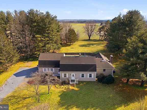 2nd image of 9543 Dublin Rd