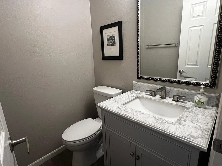 9405 E Quarry Trl — Photo 28