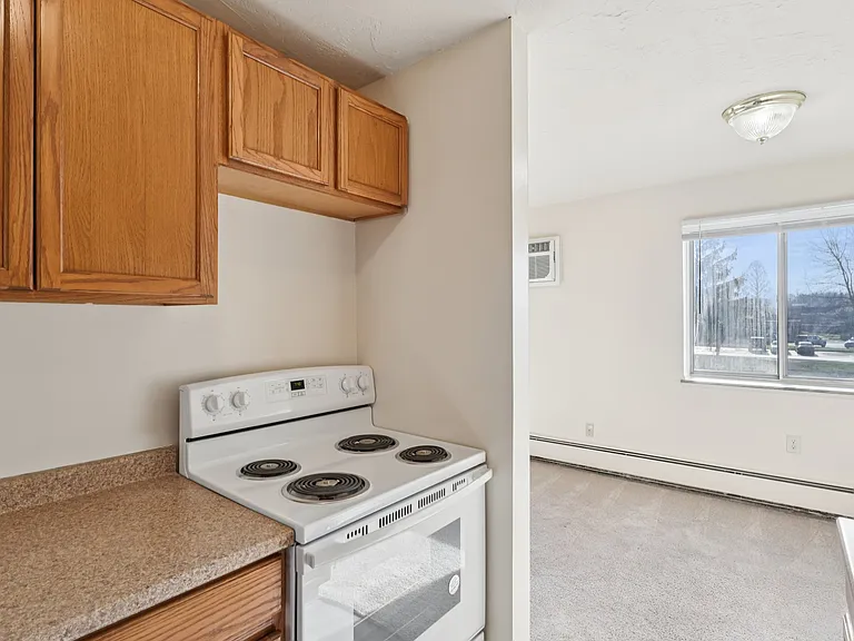 Seneca-Broadview Hills — Photo 20