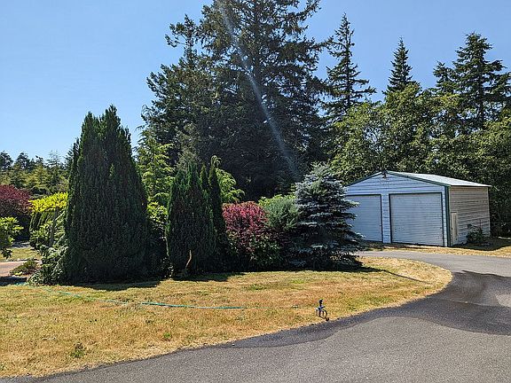 24' by 24'  metal shop