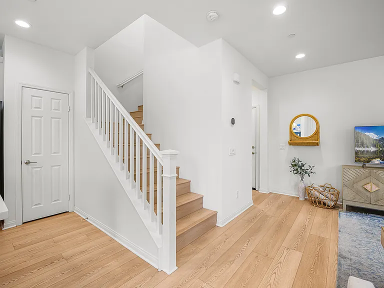 2612 Babaco St — Photo 16