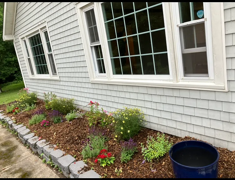 214R Highland Rd — Photo 3