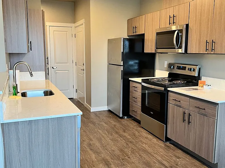 Eagle Pointe Apartments- Resort-Style Living in Albany — Photo 23
