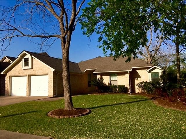 1st image of 2102 Windmill Dr