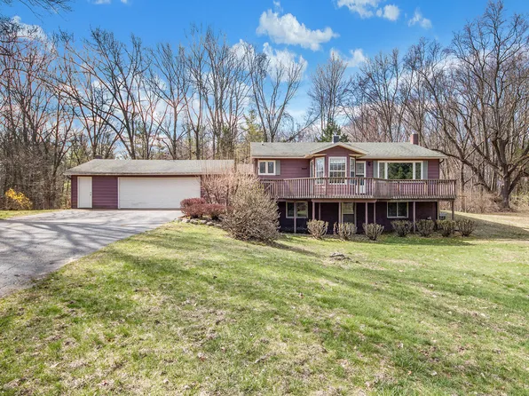 910 133rd Ave, Wayland, MI 49348
