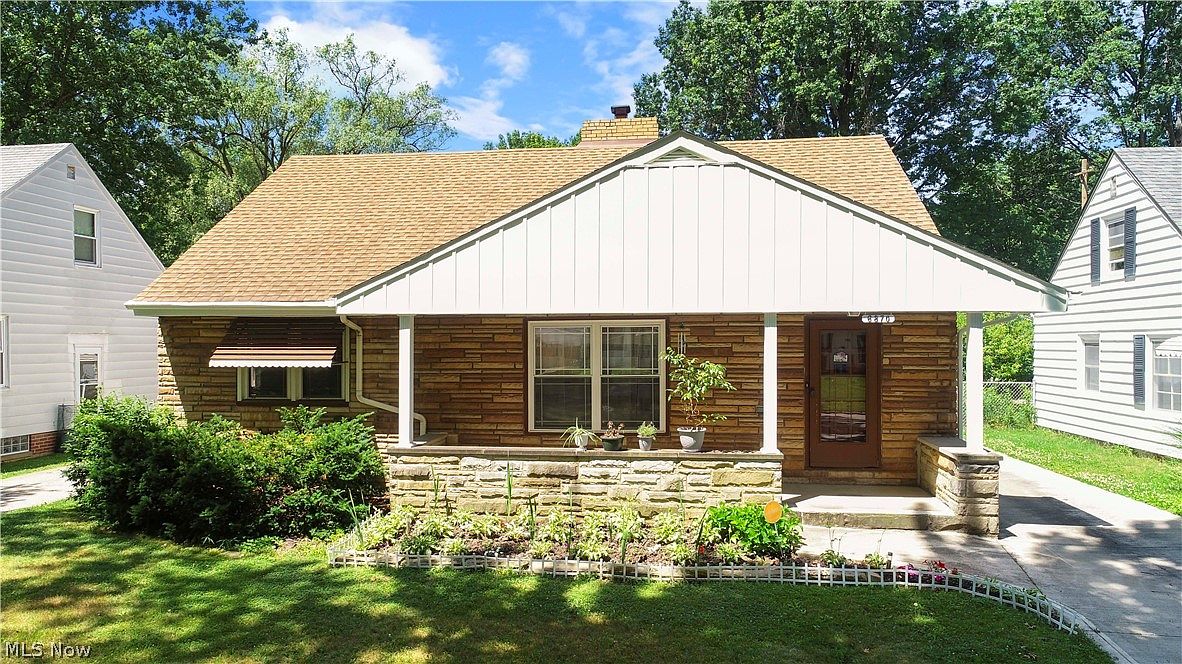 6870 Beresford Ave, Parma Heights, OH 44130 Zillow